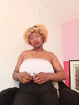 EvonyFoxxx online show from 04/26/26, 07:00