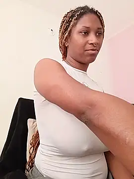 EvonyFoxxx online show from 06/28/26, 05:41