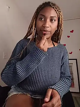 EvonyFoxxx online show from 07/04/26, 02:40