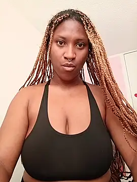 EvonyFoxxx online show from 07/12/26, 08:33