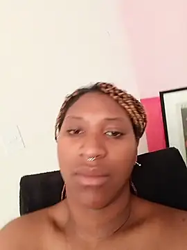 EvonyFoxxx online show from 07/19/26, 05:38