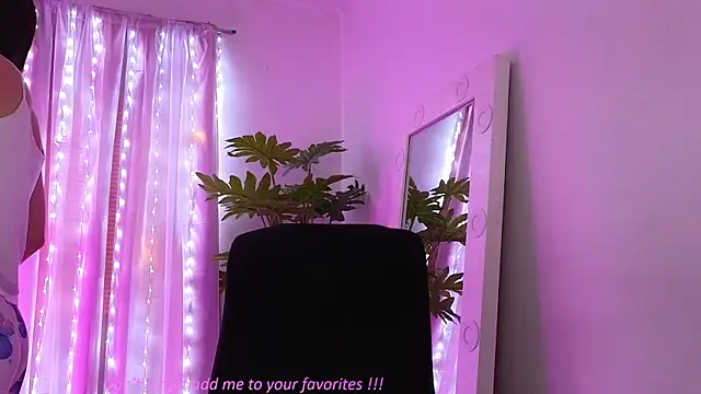 Snapshot of BabyLauritaa chatting on 02/25/26, 07:12 BabyLauritaa online show from 02/25/26, 07:12