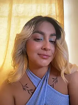 Elina Hills online show from 03/25/26, 05:41