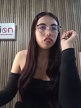 Valk submissive online show from 05/05/26, 04:42