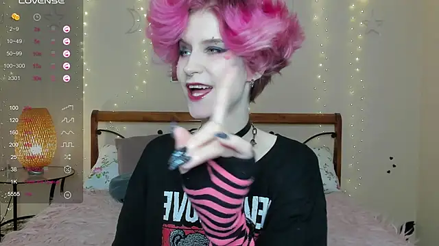 Angel Julles online show from 05/30/26, 10:12