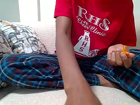 Petite baby5 online show from 05/06/26, 04:01