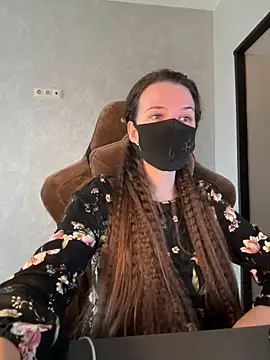 Snapshot of ZlatoslavaLo chatting on 11/11/25, 05:51 ZlatoslavaLo online show from 11/11/25, 05:51