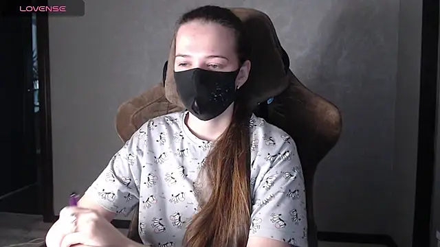 Snapshot of ZlatoslavaLo chatting on 11/26/25, 06:47 ZlatoslavaLo online show from 11/26/25, 06:47