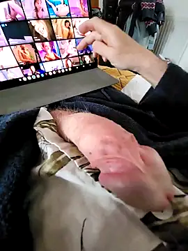 Snapshot of cum_daily1 chatting on 04/15/26, 08:10 cum daily1 online show from 04/15/26, 08:10