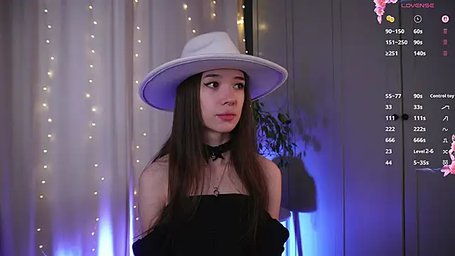 tinyanie online show from 02/13/26, 06:20