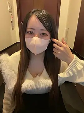 Snapshot of emiri_da_nyan chatting on 11/29/25, 07:11 emiri da nyan online show from 11/29/25, 07:11