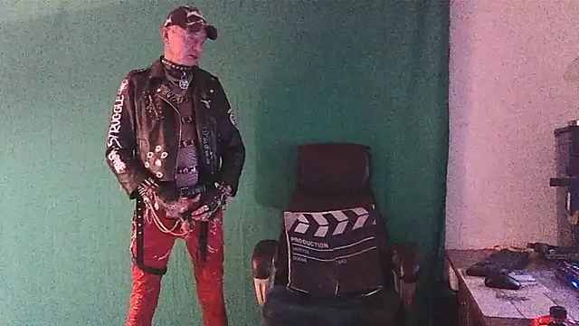 Snapshot of NahkaSami chatting on 11/05/25, 11:21 NahkaSami online show from 11/05/25, 11:21