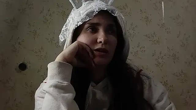 VoulezVous Angel online show from 04/12/26, 06:02