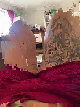 Snapshot of gatitaamelosa chatting on 12/13/25, 09:42 gatitaamelosa online show from 12/13/25, 09:42