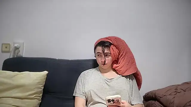 ShizukuHunter online show from 11/27/25, 01:57