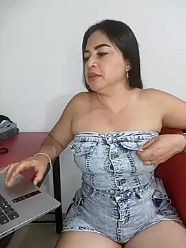 Candy69  online show from 12/18/25, 10:49