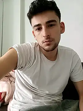 yasinesra757  online show from 01/10/26, 09:44