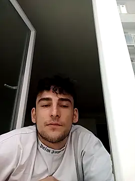 yasinesra757  online show from 04/07/26, 03:23