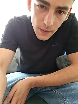 yasinesra757  online show from 07/10/26, 12:08