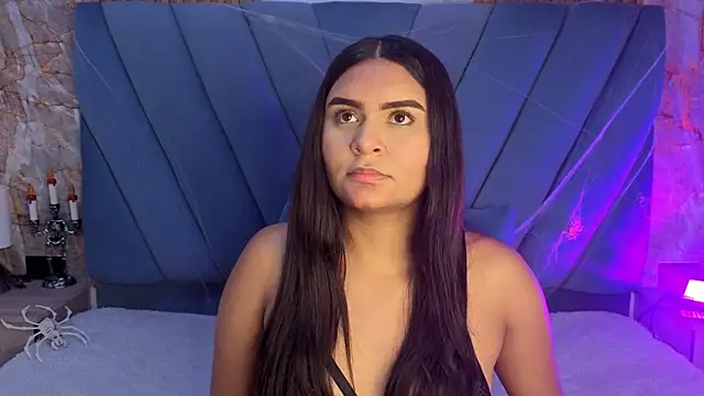 Snapshot of amarahanks1 chatting on 11/03/25, 11:55 amarahanks1 online show from 11/03/25, 11:55