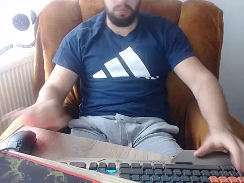 strongcoffee10 online show from 11/18/25, 08:19