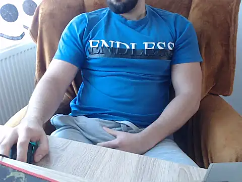 strongcoffee10 online show from 11/19/25, 08:47