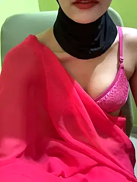 Snapshot of Sexy_Adaye chatting on 11/12/25, 05:13 Sexy Adaye online show from 11/12/25, 05:13