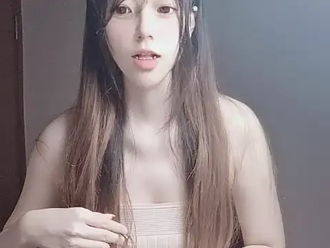 Snapshot of JuliaNoir chatting on 11/07/25, 07:19 JuliaNoir online show from 11/07/25, 07:19