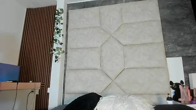 Liia Leens online show from 02/08/26, 05:05