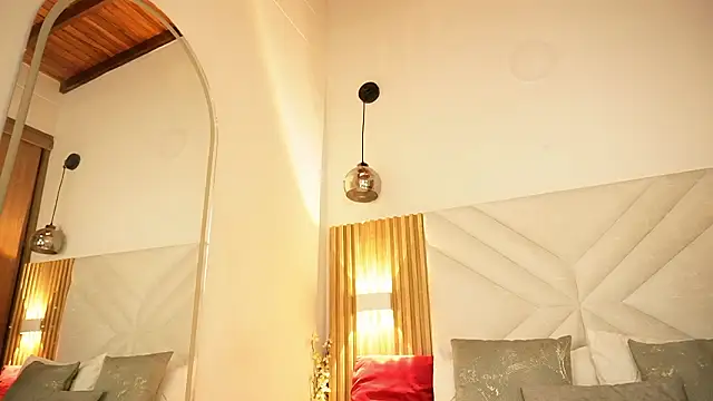 Kat Saky online show from 02/02/26, 12:09