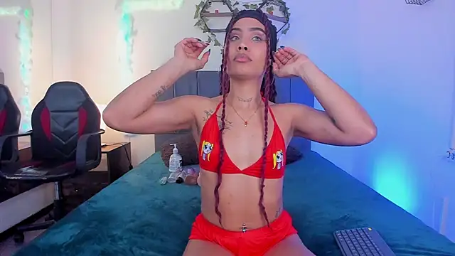 Lucerop  online show from 02/12/26, 03:34