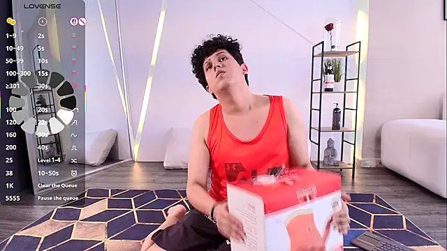 Snapshot of DamianVice chatting on 11/11/25, 02:28 DamianVice online show from 11/11/25, 02:28