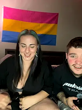 Snapshot of Chaos_Reign chatting on 11/16/25, 03:56 Chaos Reign online show from 11/16/25, 03:56