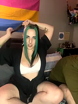 Snapshot of Chaos_Reign chatting on 11/17/25, 03:12 Chaos Reign online show from 11/17/25, 03:12