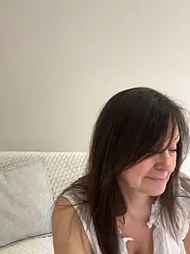 HotLdyllic online show from 03/17/26, 04:21