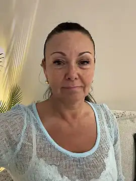 HotLdyllic online show from 04/07/26, 04:07