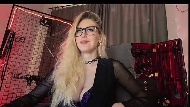 Liya Liss online show from 04/06/26, 06:36