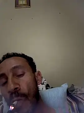 walide100000 online show from 04/07/26, 07:58