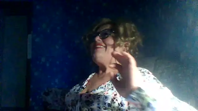 Milaniya606 online show from 11/19/25, 08:20