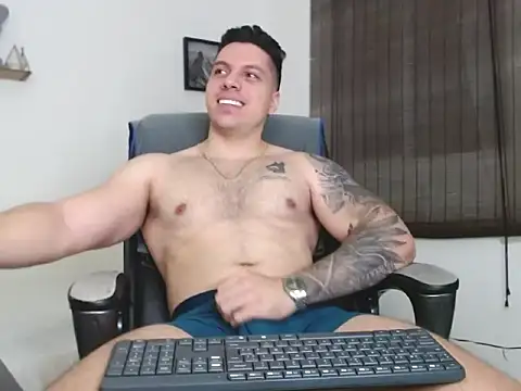 Snapshot of Noah_Swagger_ chatting on 11/30/25, 08:51 Noah Swagger online show from 11/30/25, 08:51