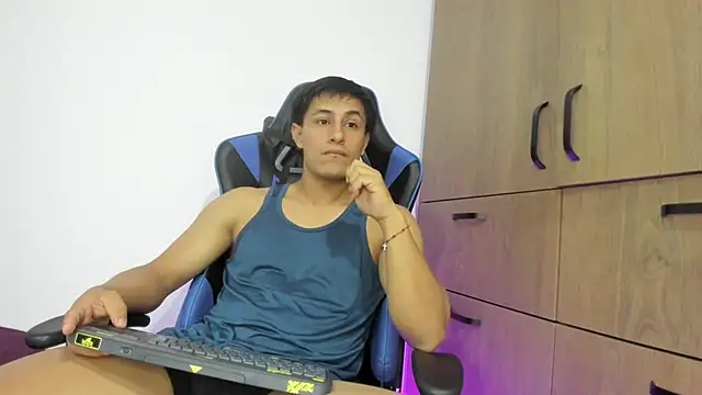 dorman boy online show from 12/19/25, 02:40