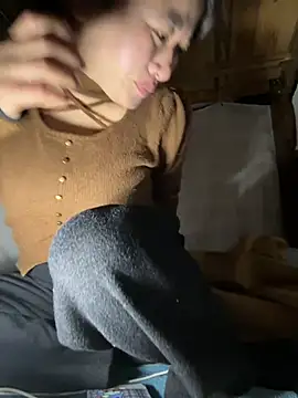 Snapshot of daaqnn chatting on 02/01/26, 01:42 daaqnn online show from 02/01/26, 01:42