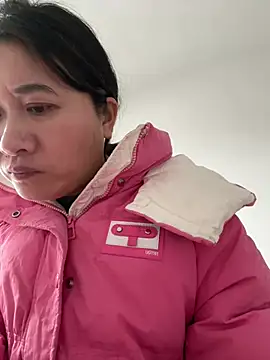 Snapshot of daaqnn chatting on 02/19/26, 01:45 daaqnn online show from 02/19/26, 01:45