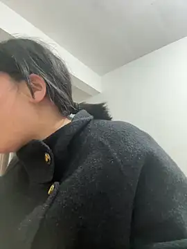 Snapshot of daaqnn chatting on 03/18/26, 12:30 daaqnn online show from 03/18/26, 12:30