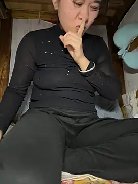 Snapshot of daaqnn chatting on 04/04/26, 02:14 daaqnn online show from 04/04/26, 02:14