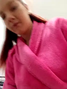 Aleioji10 online show from 02/03/26, 11:04