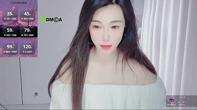 YunShan-33 online show from 04/18/26, 02:26