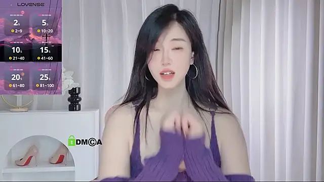 Snapshot of YunShan-33 chatting on 07/16/26, 04:29 YunShan-33 online show from 07/16/26, 04:29