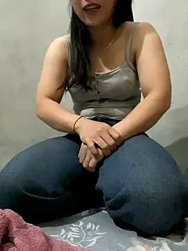 Ngoclan2k online show from 11/24/25, 01:27