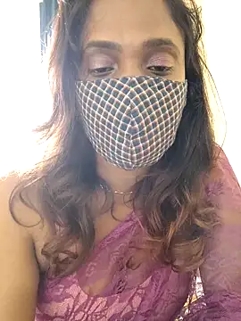 Queen-dhivya online show from 12/05/25, 06:33